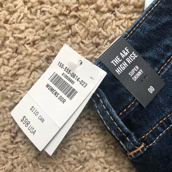 Abercombie 00R Super High-Rise Skinny Jean - Picture 7 of 7